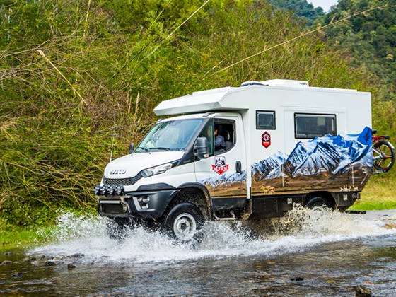 速腾房车2019越野房车NEW DAILY 4X4 漫步者强势来袭 