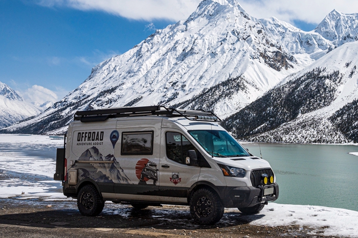 上下班旅行都能开的房车！有四驱功能的旅美奇域350B四驱越野房车 真香！