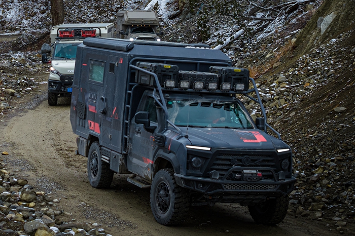 旅美野玩U600四驱越野房车
