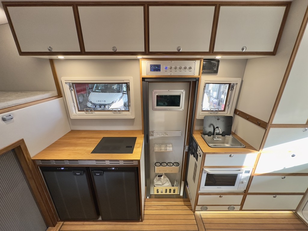 1765267319681596.jpg 09.jpg