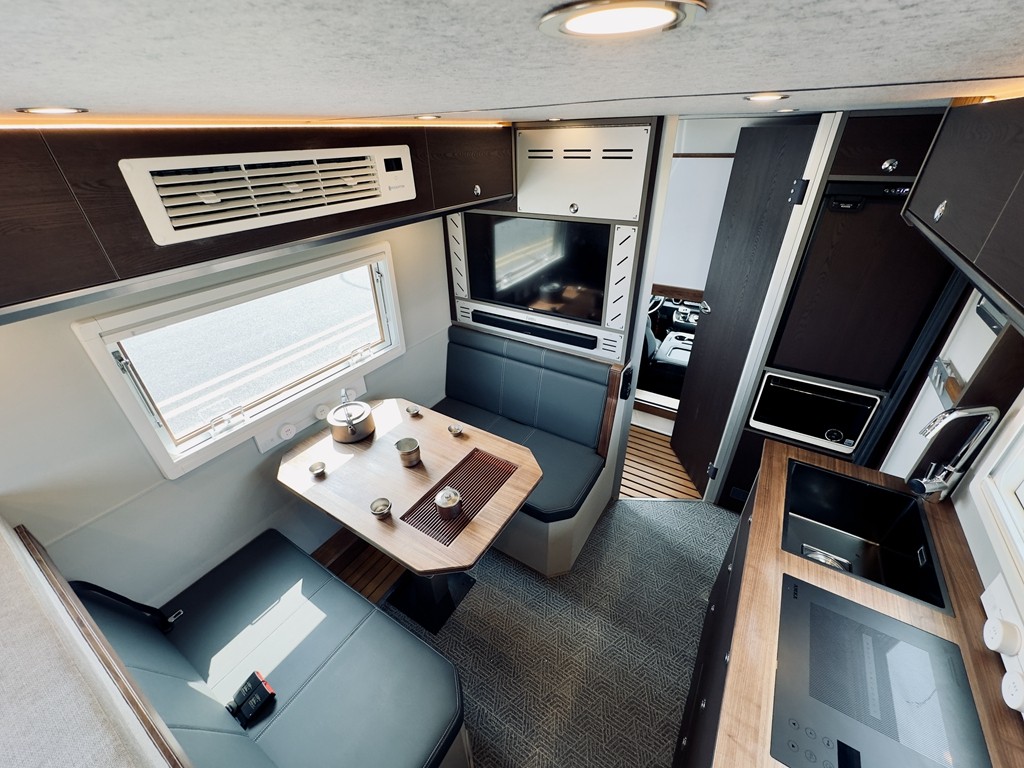 1773308108398108.jpg 02.jpg